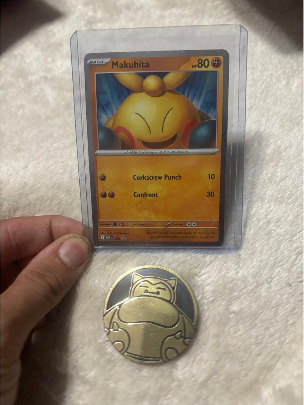 Makuhita Mega Evolutions Cosmos Holo Promo #068 With Snorlax Coin